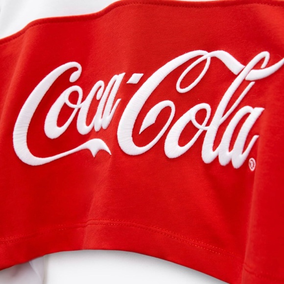 ZARA ❤️❤️❤️Coca-Cola®️ Cropped Top 😍 Sz Medium - NWT - Picture 9 of 10